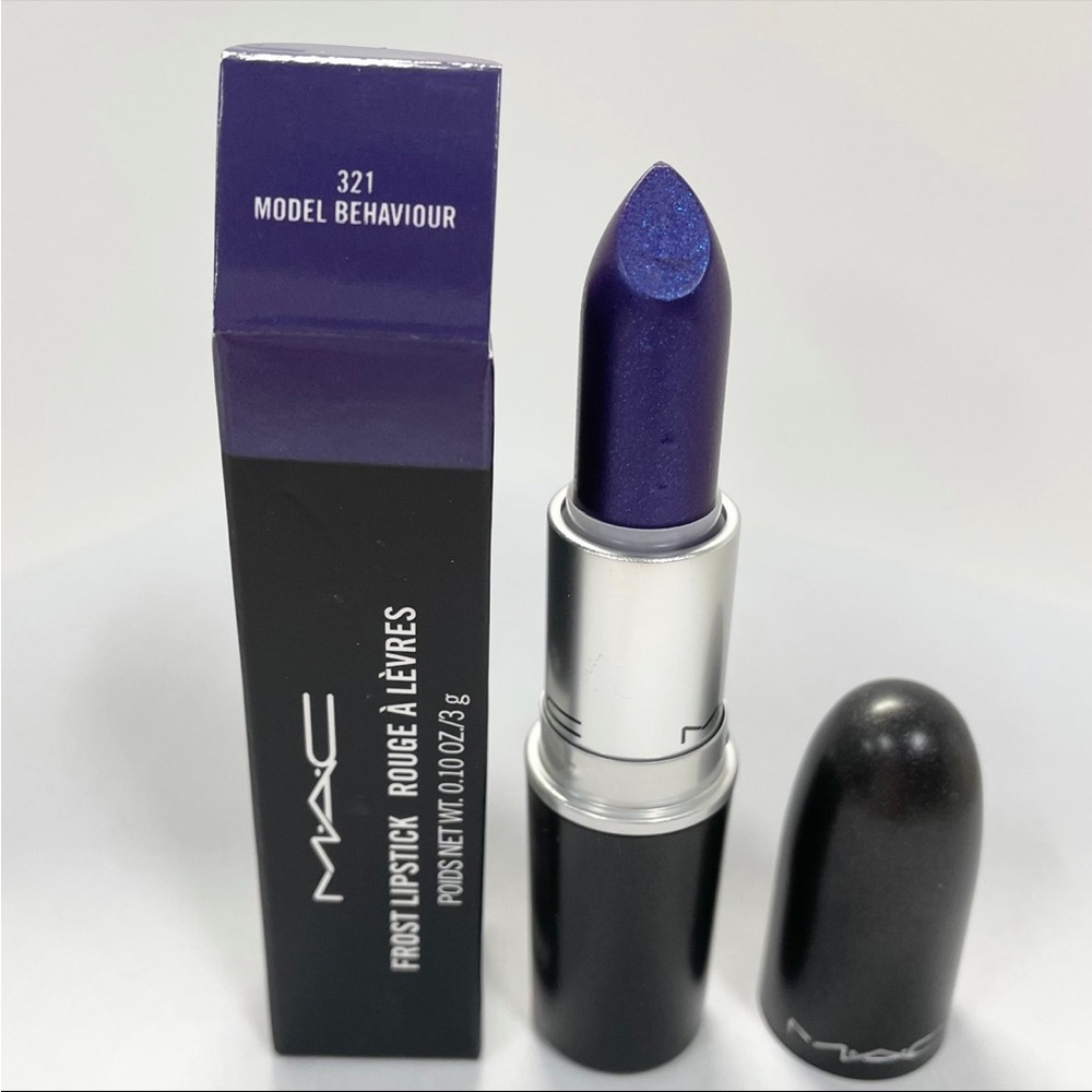 MAC Model Behaviour lipstick